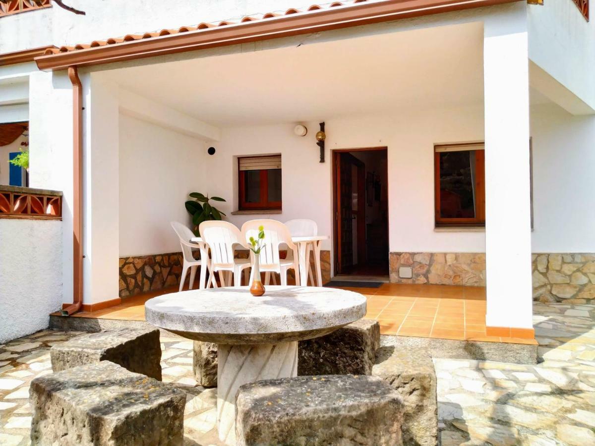 Vacay Apartamento Montgo, Agradable Jardin! En Costa Brava L'Escala! المظهر الخارجي الصورة