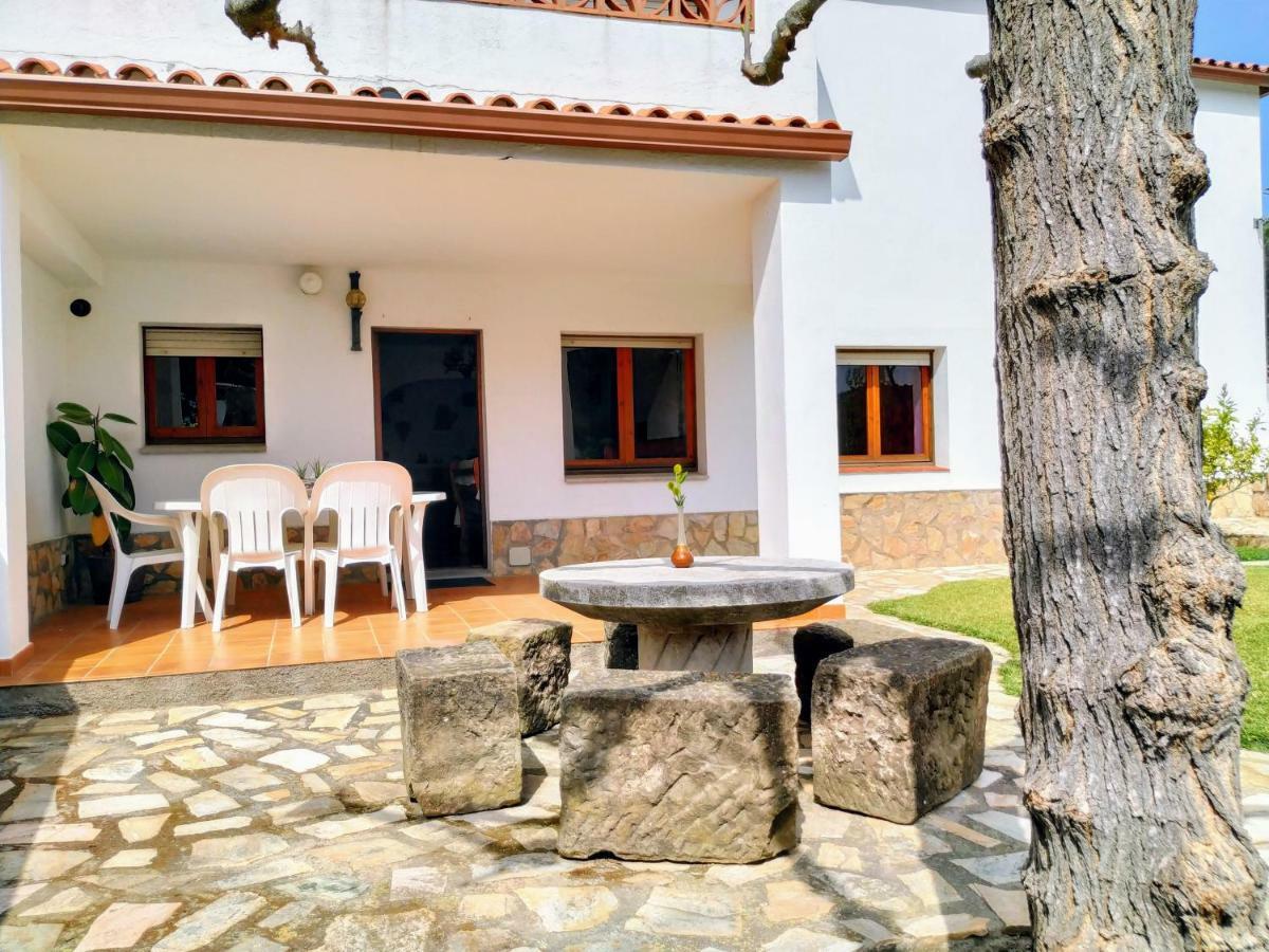 Vacay Apartamento Montgo, Agradable Jardin! En Costa Brava L'Escala! المظهر الخارجي الصورة