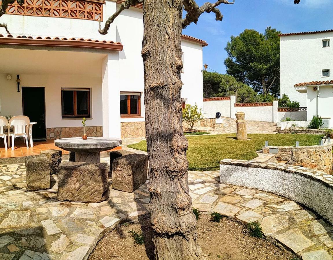 Vacay Apartamento Montgo, Agradable Jardin! En Costa Brava L'Escala! المظهر الخارجي الصورة